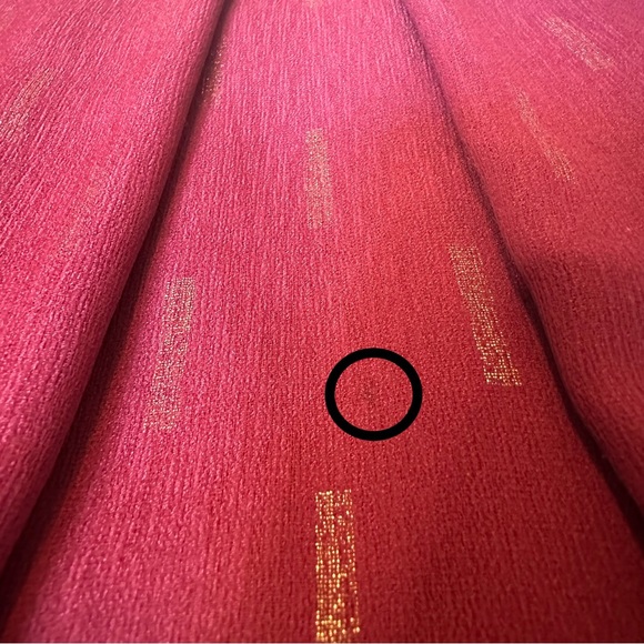 Everly Red & Gold V-neck Tank Top, Size: M - Picture 5 of 6